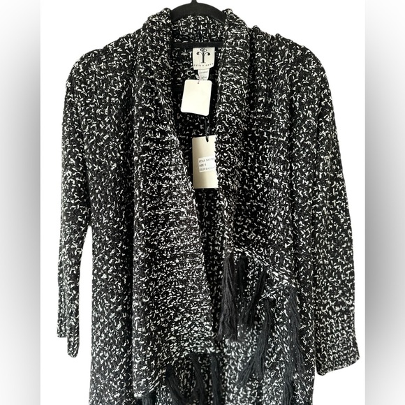 Rain + Rose NWT Fringe Duster - Picture 15 of 15